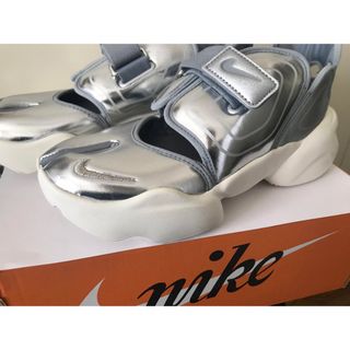 ナイキ(NIKE)のNIKE❗️引越しの為1/15まで！最終お早めに❗️(スニーカー)