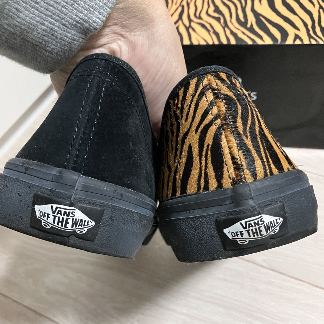 VANS(ヴァンズ)の（29cm）vans AUTHENTIC “UPSIDE DOWN” メンズの靴/シューズ(スニーカー)の商品写真