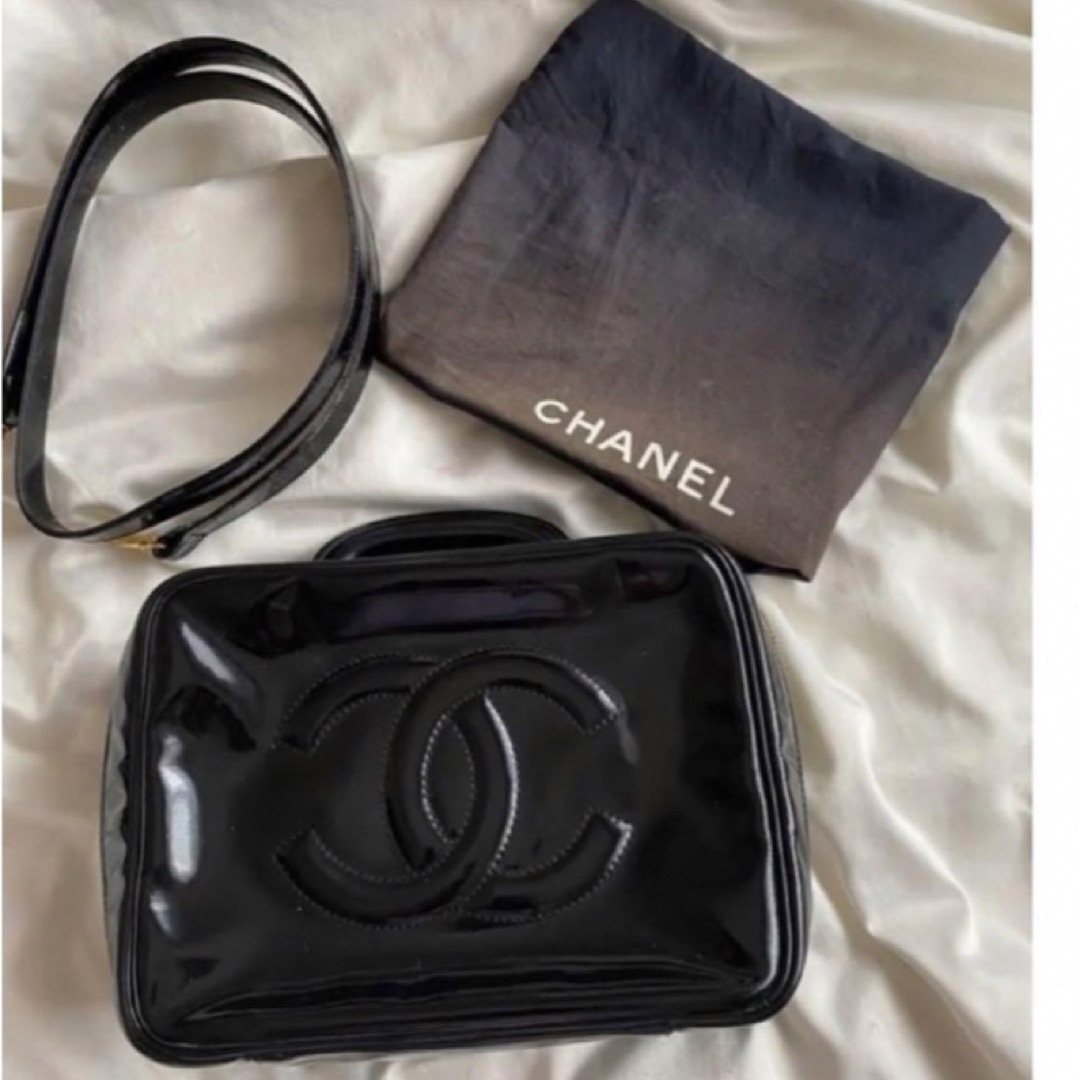 CHANEL エナメル バニティ バッグ