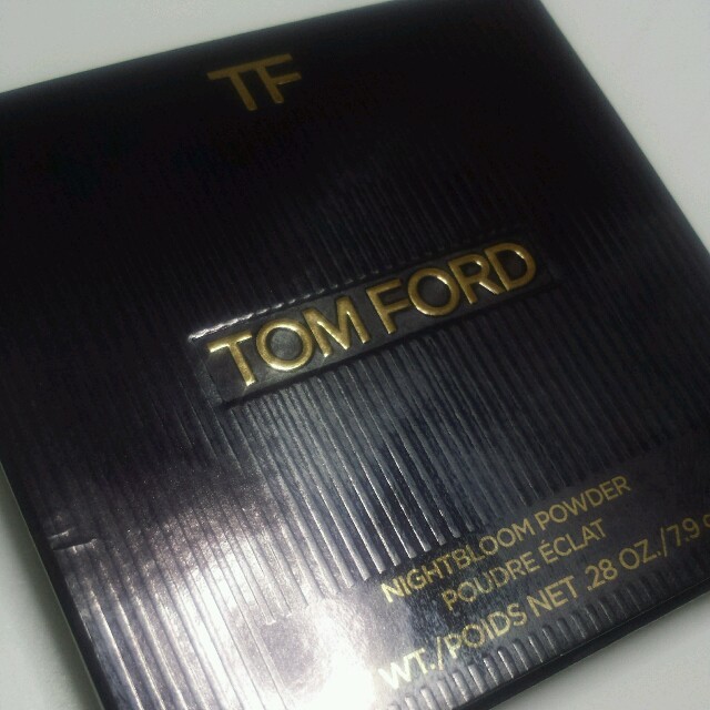 TOM FORD(トムフォード)のナイトブルームパウダー コスメ/美容のベースメイク/化粧品(フェイスパウダー)の商品写真