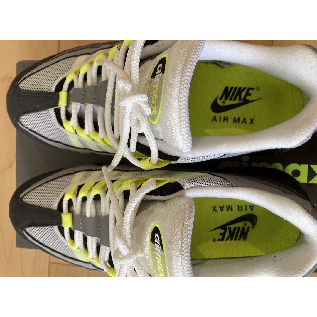 NIKE(ナイキ)の2020 NIKE AIR MAX 95 イエローグラデ 24.5cm レディースの靴/シューズ(スニーカー)の商品写真