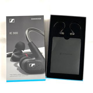 ゼンハイザー(SENNHEISER)の【美品】SENNHEISER IE 300 BLACK(ヘッドフォン/イヤフォン)