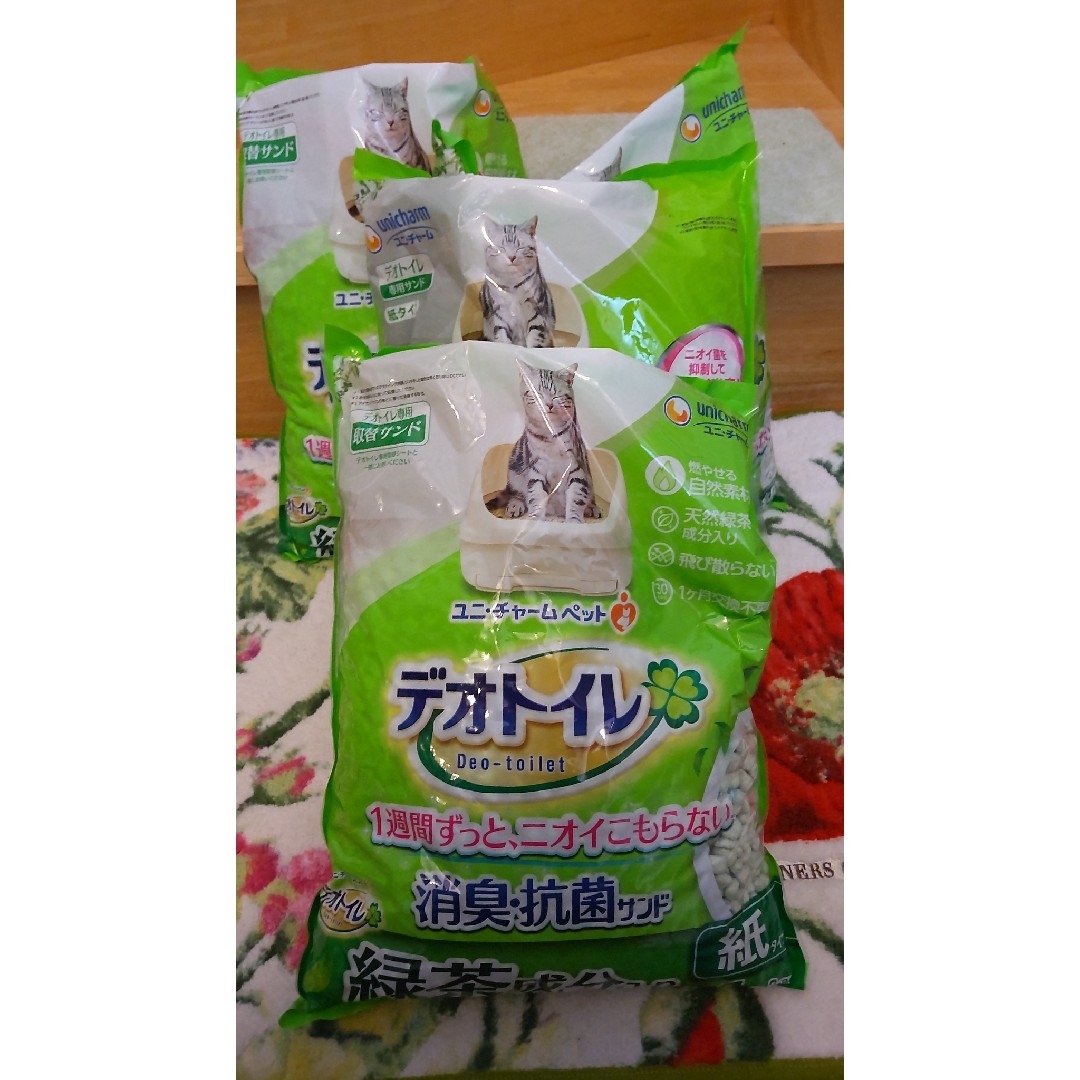 Unicharm(ユニチャーム)のユニ・チャーム デオトイレ緑茶成分入り・消臭サンド4L×4袋 その他のペット用品(猫)の商品写真