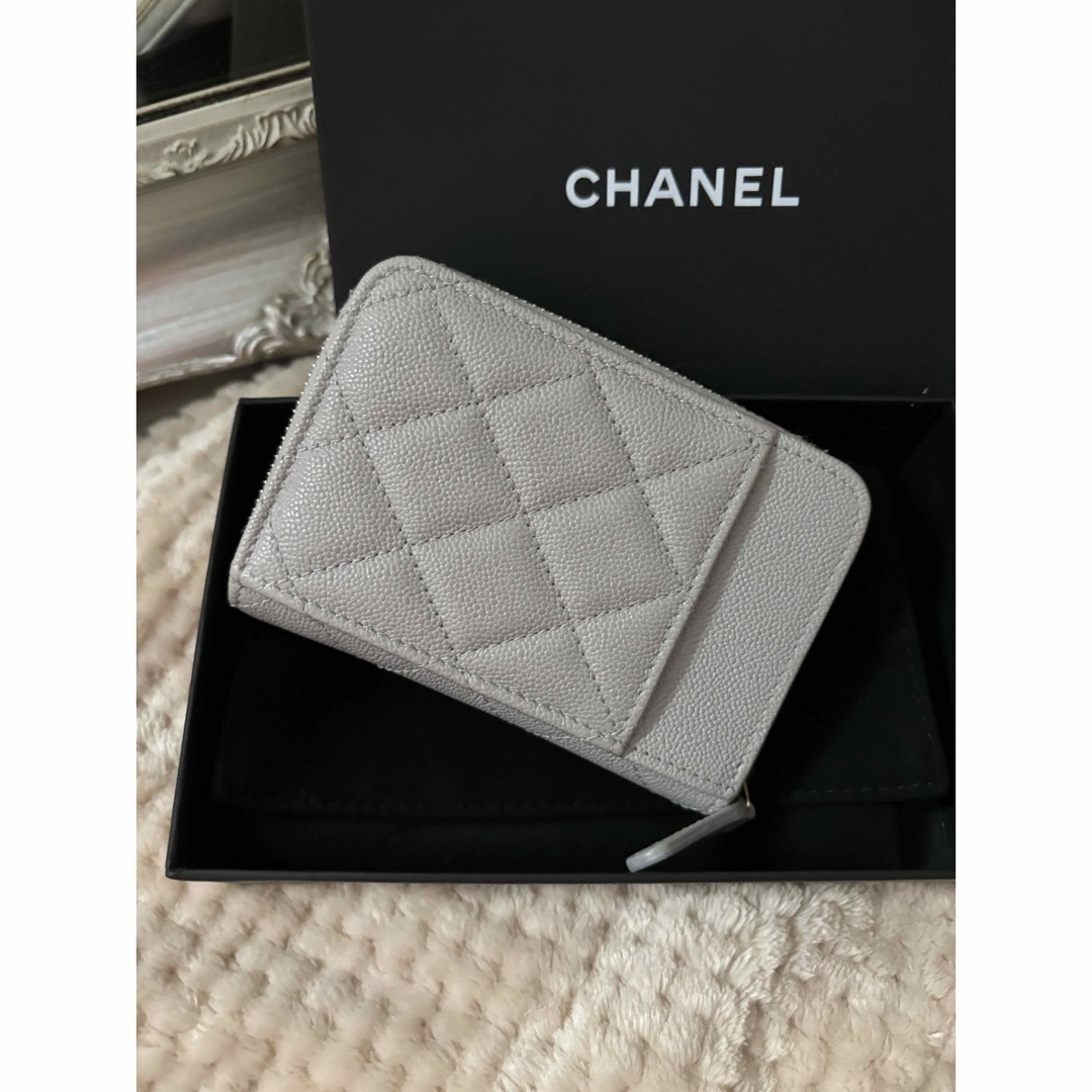 CHANEL(シャネル)のCHANEL シャネル キャビアスキン コインケース グレー　ミニウォレット レディースのファッション小物(コインケース)の商品写真