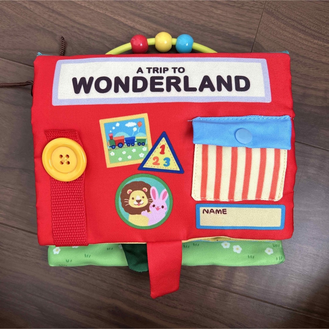 布絵本　WONDERLAND キッズ/ベビー/マタニティのおもちゃ(知育玩具)の商品写真