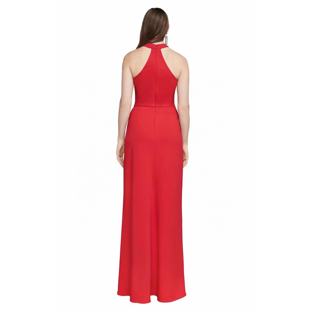 BCBGMAXAZRIA(ビーシービージーマックスアズリア)の❤️BCBGMAXAZRIA新作新品　赤ドレス　ロングワンピースパーティー結婚式 レディースのフォーマル/ドレス(ロングドレス)の商品写真
