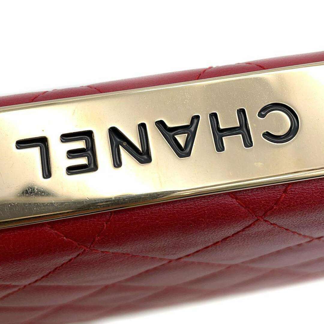 CHANEL(シャネル)のシャネル チェーンウォレット マトラッセ ココマーク ラムスキン A80892 CHANEL 財布 レッド レディースのファッション小物(財布)の商品写真
