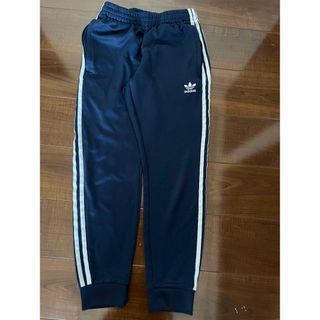 オリジナルス(Originals（adidas）)の値下げしました！アディダスオリジナルストラックパンツ　M(ジャージ)