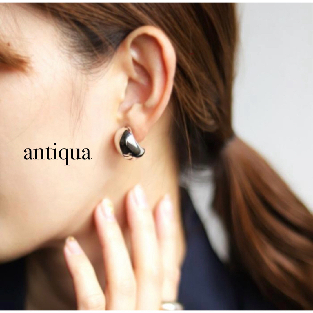 antiqua(アンティカ)の【antiqua】オーバルイヤリング 真鍮 シンプル (アレルギー対応) レディースのアクセサリー(イヤリング)の商品写真