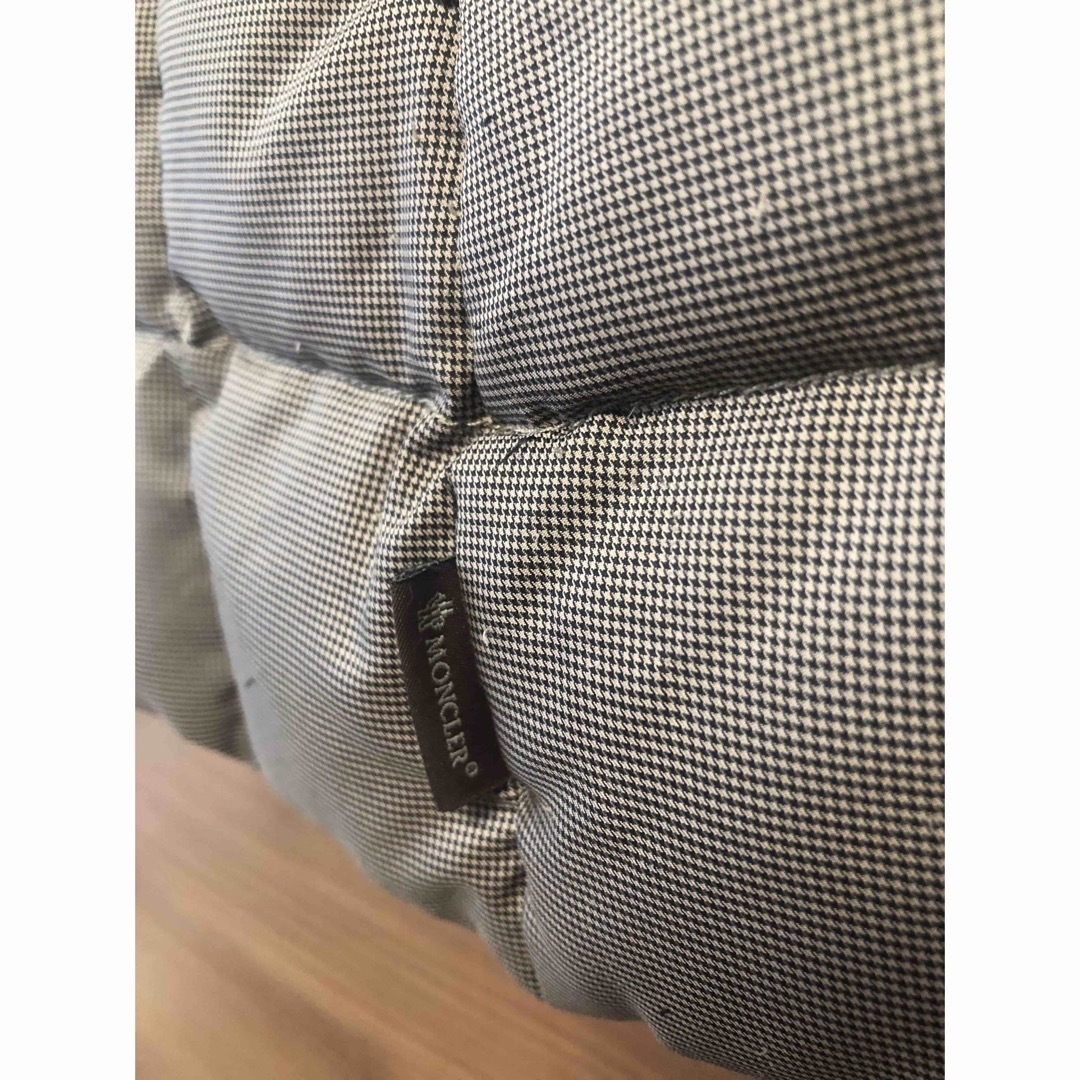 MONCLER(モンクレール)のMONCLER レディースのジャケット/アウター(ダウンジャケット)の商品写真