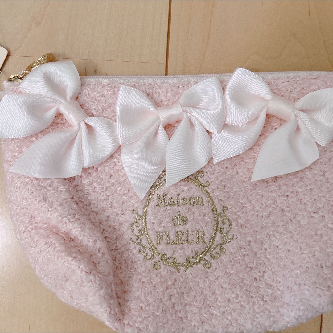 Maison de FLEUR(メゾンドフルール)の【新品.タグ付き】♡メゾンドフルール♡スウィートコラボ♡トートバッグ&ポーチ♡ レディースのバッグ(トートバッグ)の商品写真