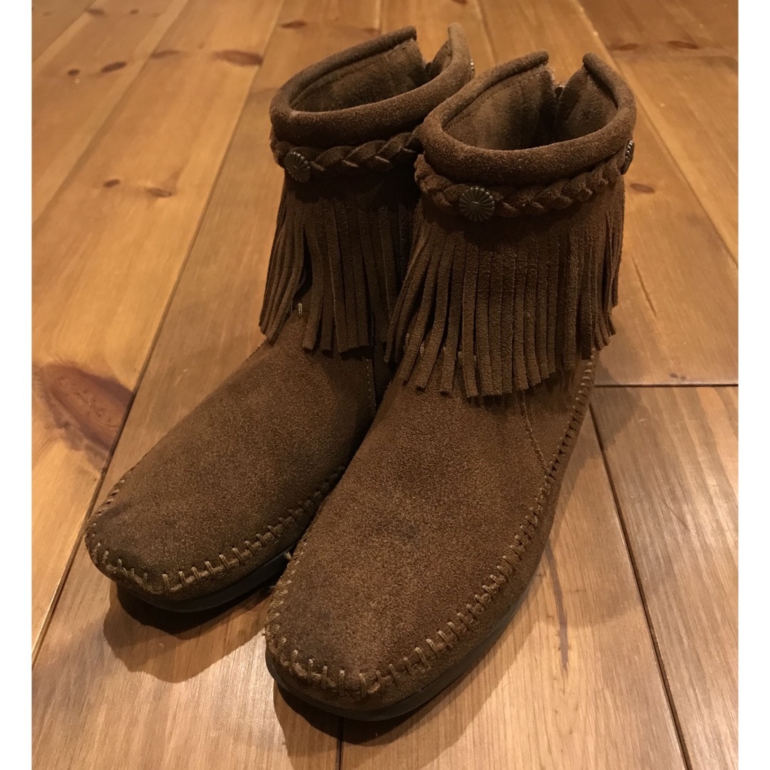 Minnetonka(ミネトンカ)のミネトンカ MINNETONKA モカシン フリンジ バックジップ スエード レディースの靴/シューズ(スリッポン/モカシン)の商品写真