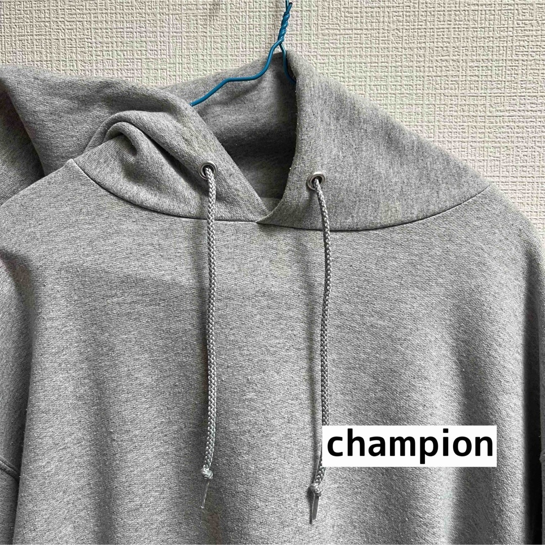 Champion(チャンピオン)のchampion グレーパーカー フード付き メンズのトップス(パーカー)の商品写真