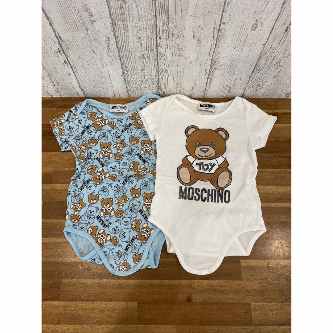 MOSCHINO(モスキーノ)のmoschinoモスキーノ　ボディスーツ80  2枚セット キッズ/ベビー/マタニティのベビー服(~85cm)(ロンパース)の商品写真