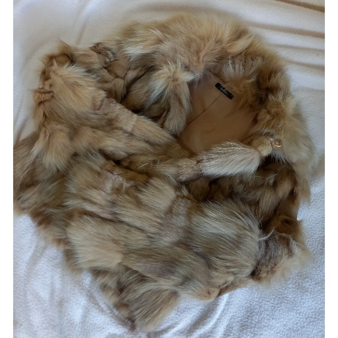 ブルーフォックス　毛皮ショートコート レディースのジャケット/アウター(毛皮/ファーコート)の商品写真