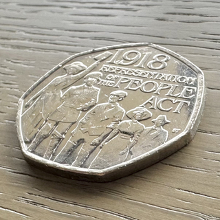 [レア] イギリス 2018 人民代表法 １００周年 記念硬貨 6759(貨幣)