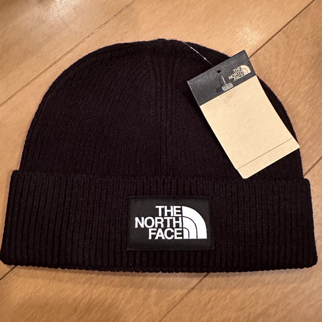 THE NORTH FACE(ザノースフェイス)のTHE NORTH FACE〜ザ・ノースフェイス〜 ビッグロゴビーニーBLACK メンズの帽子(ニット帽/ビーニー)の商品写真