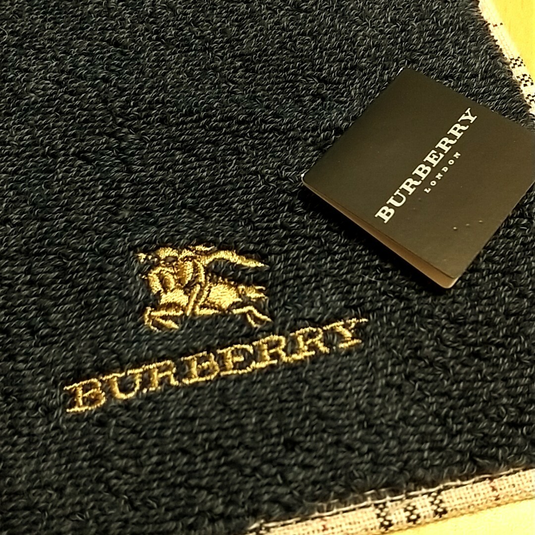 BURBERRY(バーバリー)のBURBERRY タオルハンカチ メンズのファッション小物(ハンカチ/ポケットチーフ)の商品写真