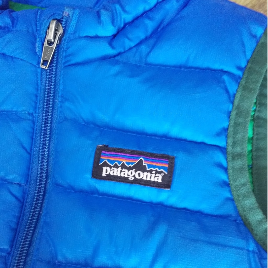 patagonia(パタゴニア)の最安値patagoniaダウンベスト キッズ/ベビー/マタニティのベビー服(~85cm)(ジャケット/コート)の商品写真