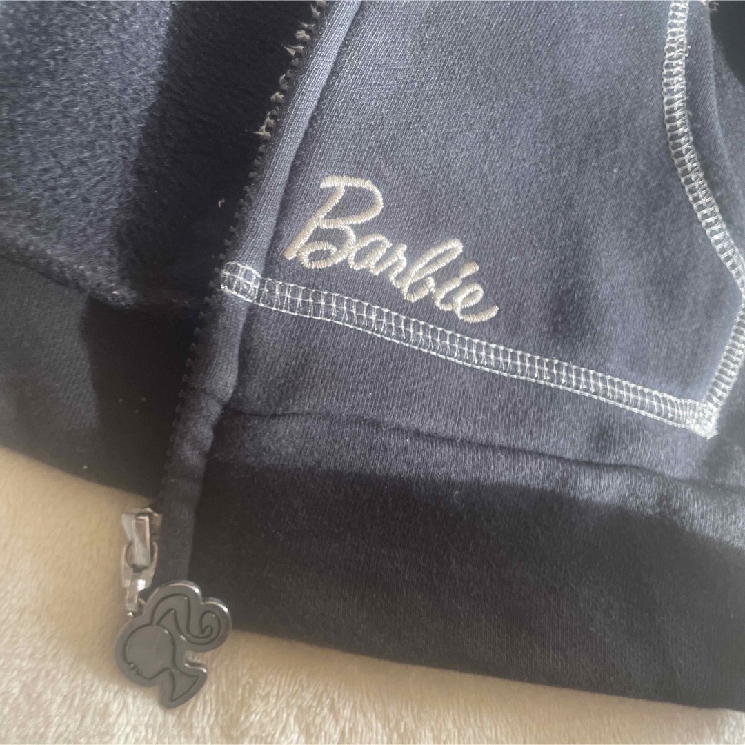 Barbie(バービー)のバービー  フード付きパーカー　リボン キッズ/ベビー/マタニティのキッズ服女の子用(90cm~)(ジャケット/上着)の商品写真