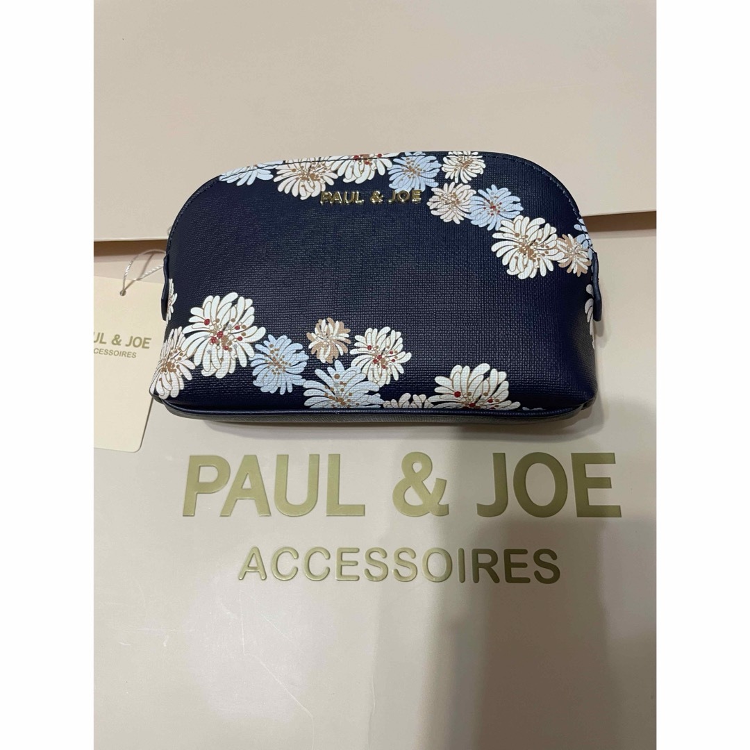 PAUL & JOE(ポールアンドジョー)の新品　ポール&ジョー　ポーチ　ネイビー　クリザンテーム レディースのファッション小物(ポーチ)の商品写真