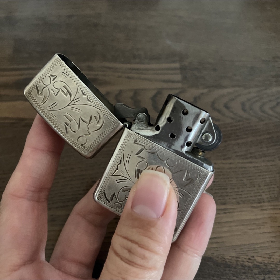 ZIPPO(ジッポー)のzippo 純銀（手彫） STERLING 2003 zippo メンズのファッション小物(タバコグッズ)の商品写真