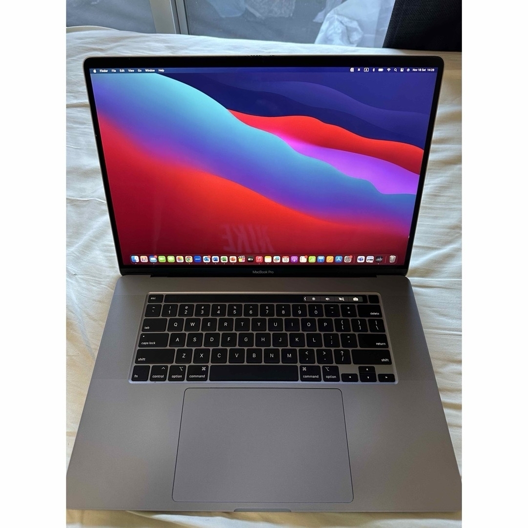 Apple(アップル)の2020 MacBook Pro 16inc  スマホ/家電/カメラのPC/タブレット(ノートPC)の商品写真