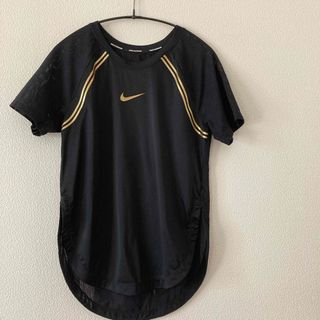 ナイキ(NIKE)のNIKE Tシャツ(Tシャツ(半袖/袖なし))