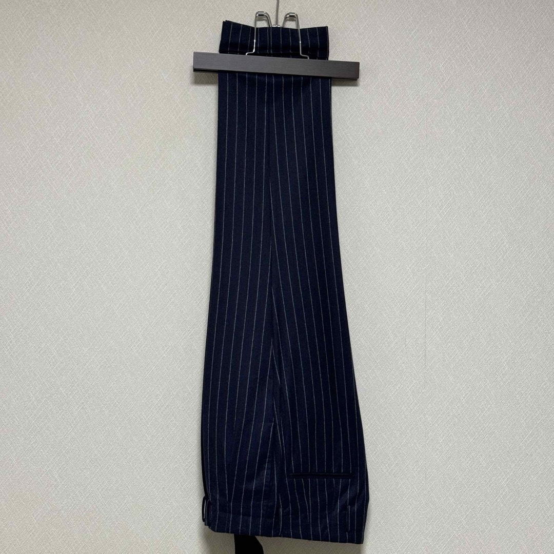 EDIFICE(エディフィス)の未使用新品 EDIFICE ダブルスーツ 44サイズ 日本製 チョークストライプ メンズのスーツ(セットアップ)の商品写真
