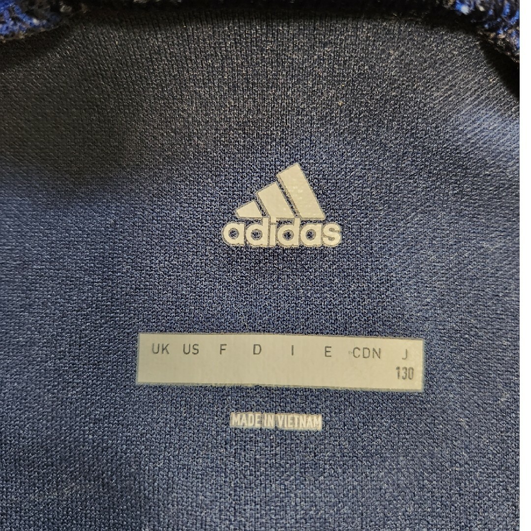 adidas(アディダス)のadidas　ジャージ　男児用 キッズ/ベビー/マタニティのキッズ服男の子用(90cm~)(ジャケット/上着)の商品写真