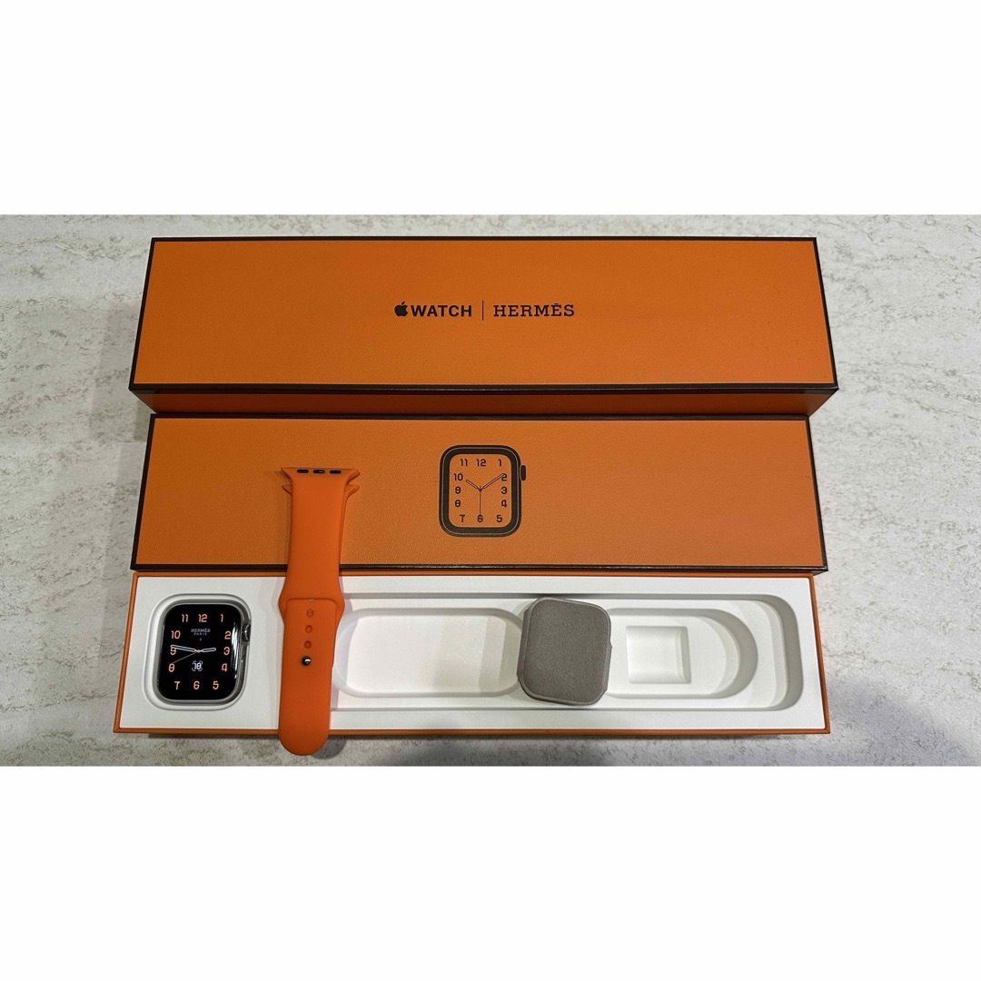 Apple Watch(アップルウォッチ)のApple Watch 4 44mmエルメスモデル メンズの時計(腕時計(デジタル))の商品写真