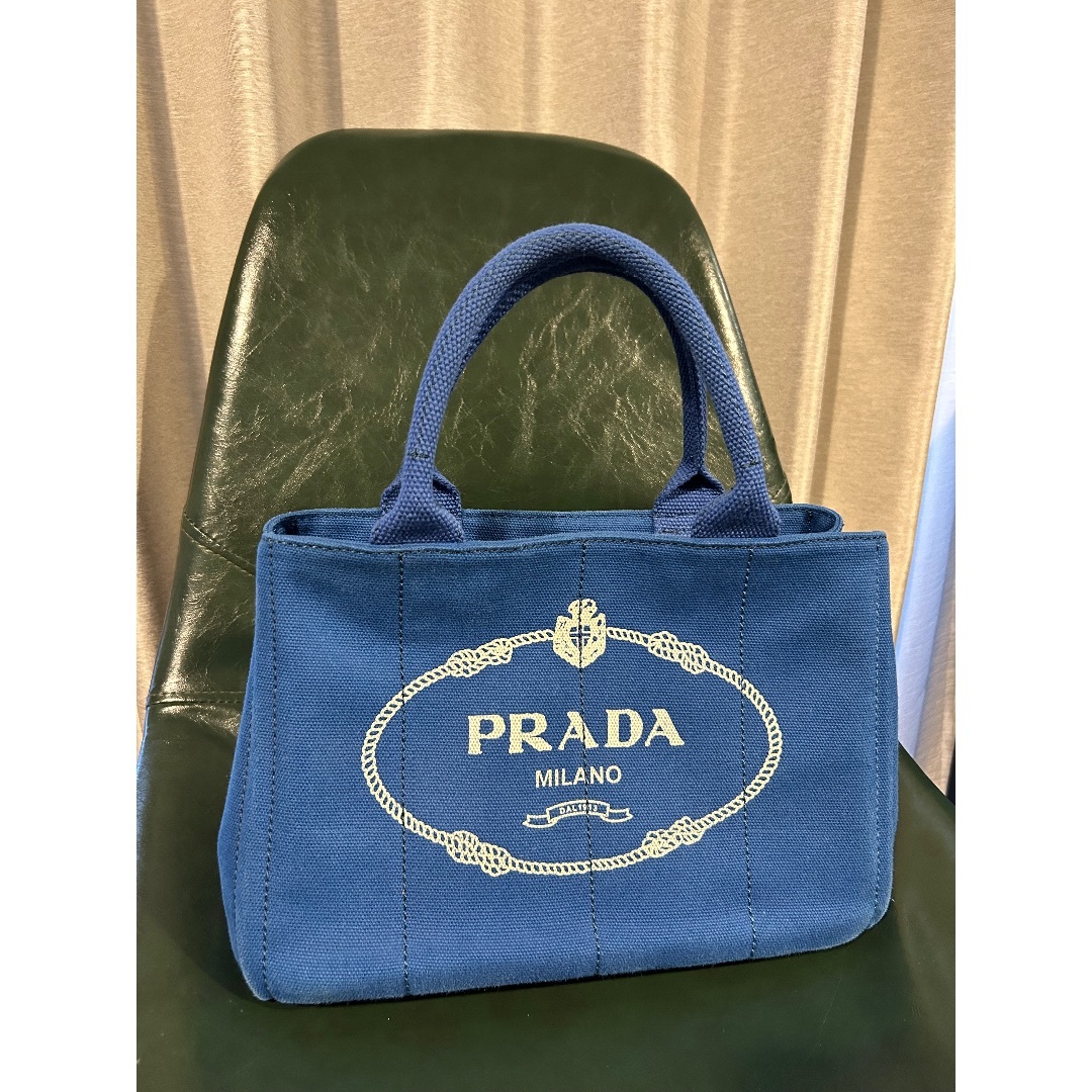 PRADA カナパトート