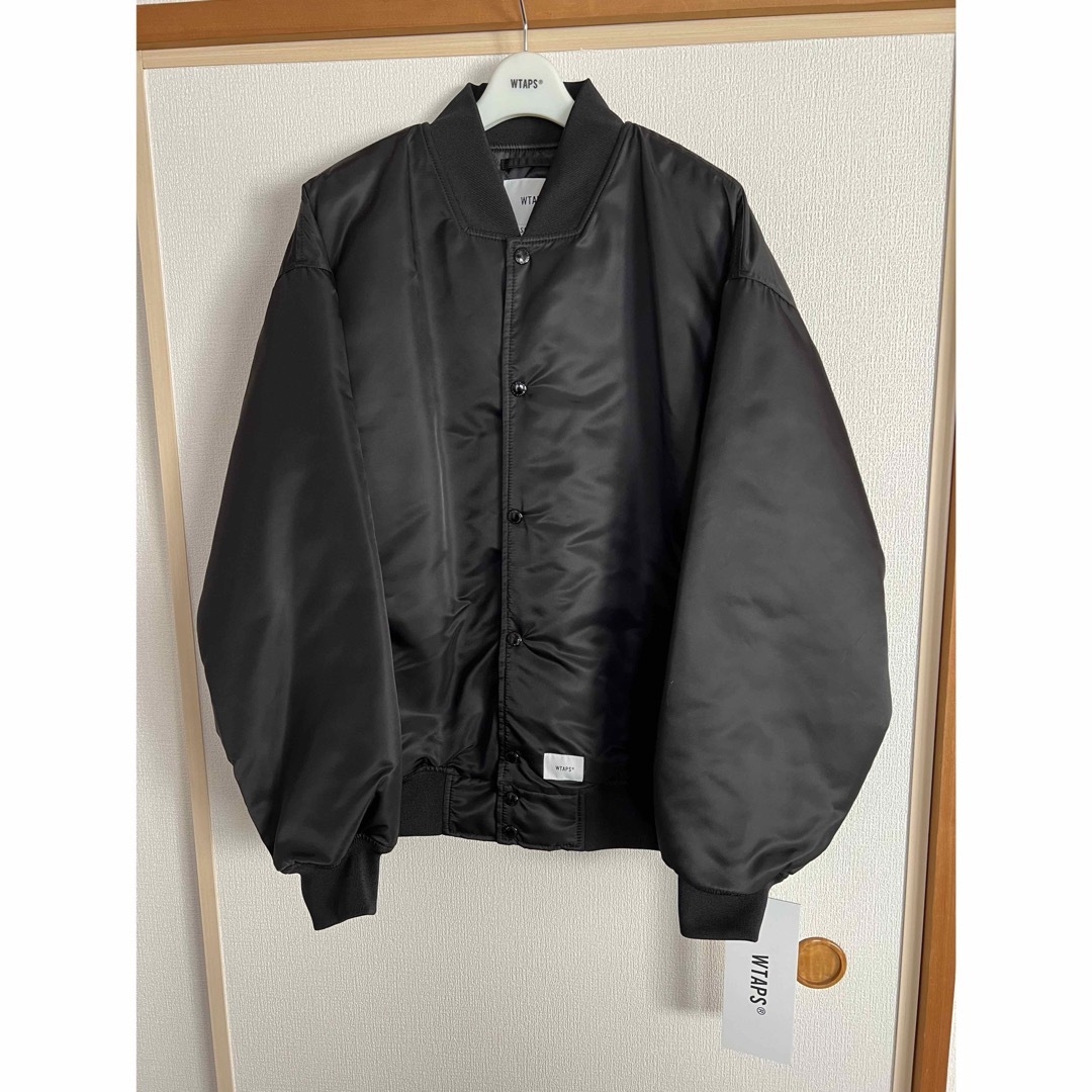 W)taps(ダブルタップス)のwtaps team jacket  BLACK  希少XL (04) メンズのジャケット/アウター(ナイロンジャケット)の商品写真