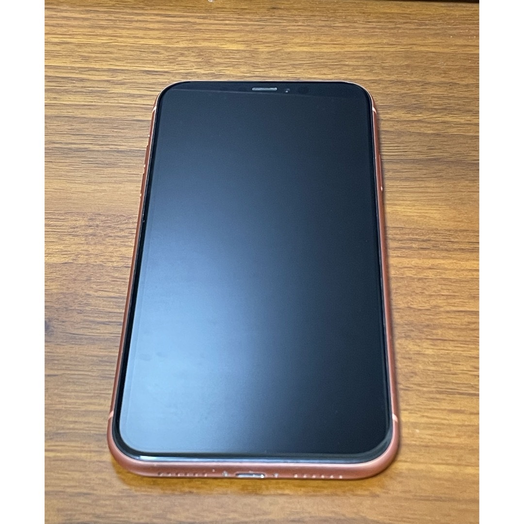 ★再値下げ★ 【美品】iPhone XR コーラル 64GB スマホ/家電/カメラのスマートフォン/携帯電話(スマートフォン本体)の商品写真