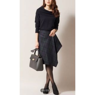 23区 - 新品 23区 ウール カシミヤ オフショルダー ニット 長袖 23区 - 新品 23区 ウール カシミヤ オフショルダー ニット 長袖