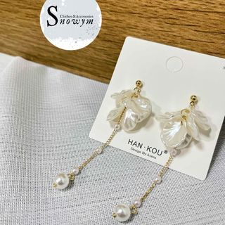 【新品❗️セール中❗️】花びらピアス　結婚式　前撮り　大ぶり　ゴールド(ピアス)