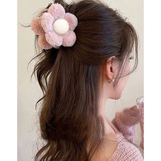 新品未使用　フラワー　ヘアクリップ　ピンク(バレッタ/ヘアクリップ)