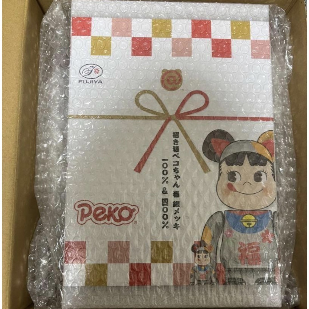 BE@RBRICK(ベアブリック)のBE@RBRICK 招き猫 ペコちゃん 福 銀メッキ 100% & 400% エンタメ/ホビーのフィギュア(その他)の商品写真