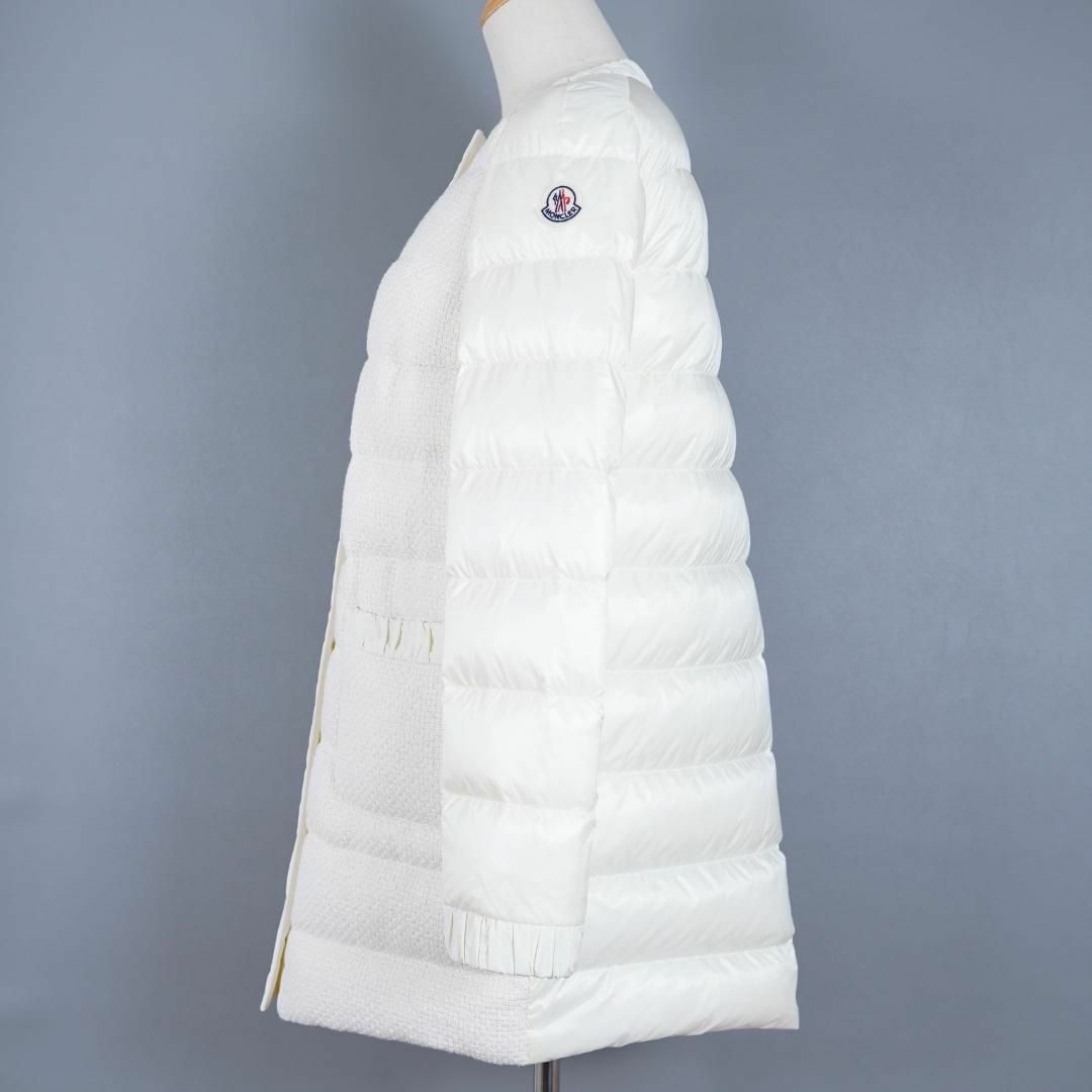 MONCLER(モンクレール)の極美品 モンクレール VEULETTES 白 サイズ0 国内正規品 レディースのジャケット/アウター(ダウンジャケット)の商品写真