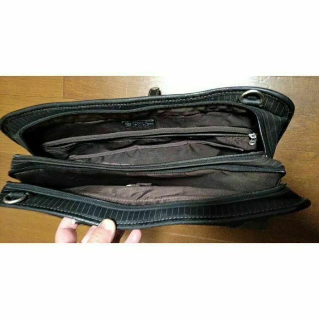 【通勤▪通学用に】メンズ 手提げ鞄 シンプル 黒ｘグレーストライプ メンズのバッグ(ビジネスバッグ)の商品写真