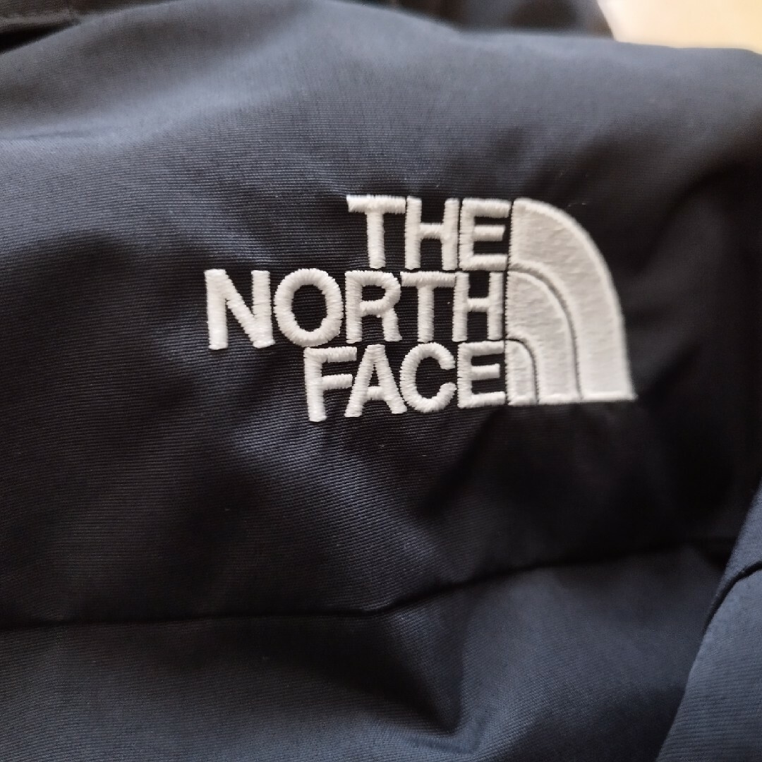 THE NORTH FACE(ザノースフェイス)の【sado様専用】美品ノースフェイス　キッズ　バルトロダウンジャケット　100 キッズ/ベビー/マタニティのキッズ服男の子用(90cm~)(ジャケット/上着)の商品写真