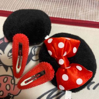 ディズニー(Disney)のミニー　ヘアクリップ(ヘアピン)