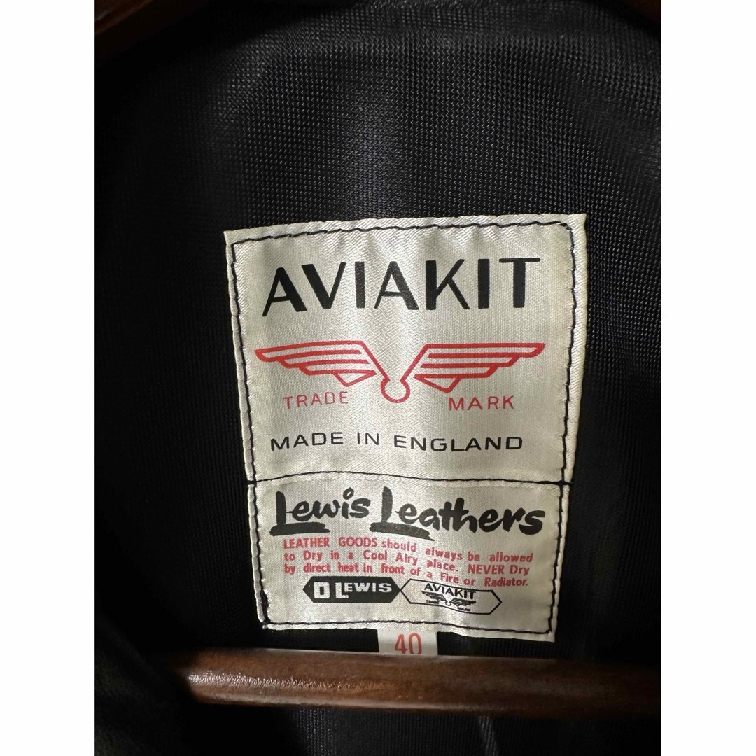 Lewis Leathers(ルイスレザー)のルイスレザー　ライトニング　タイトフィット　40 メンズのジャケット/アウター(ライダースジャケット)の商品写真