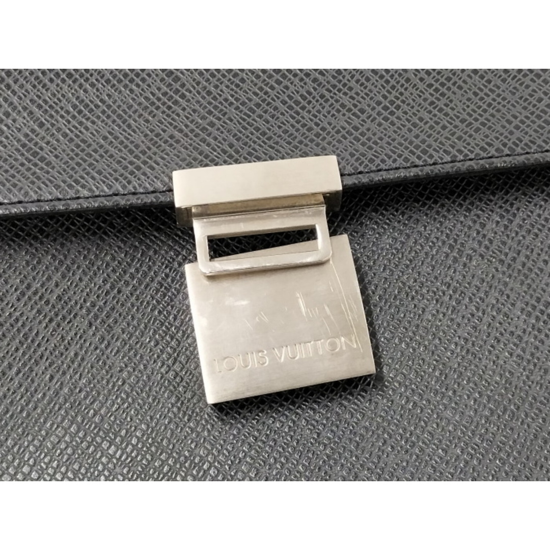 LOUIS VUITTON セレンガ セカンドバッグ タイガ アルドワーズ LOUIS VUITTON セレンガ セカンドバッグ タイガ アルドワーズ
