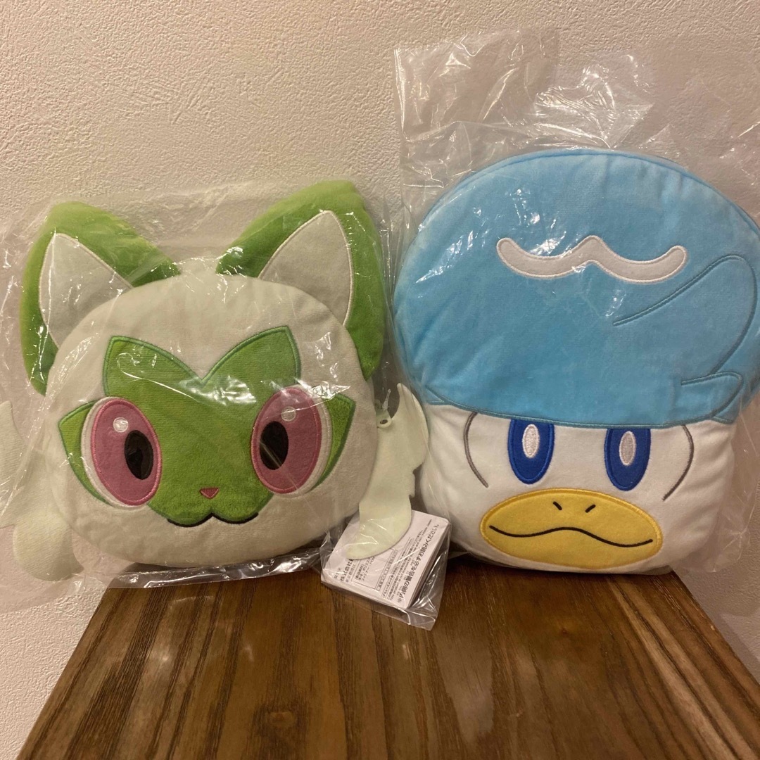 ポケモン 大きい顔型ぬいぐるみポーチ ニャオハ&クワッス | フリマアプリ ラクマ