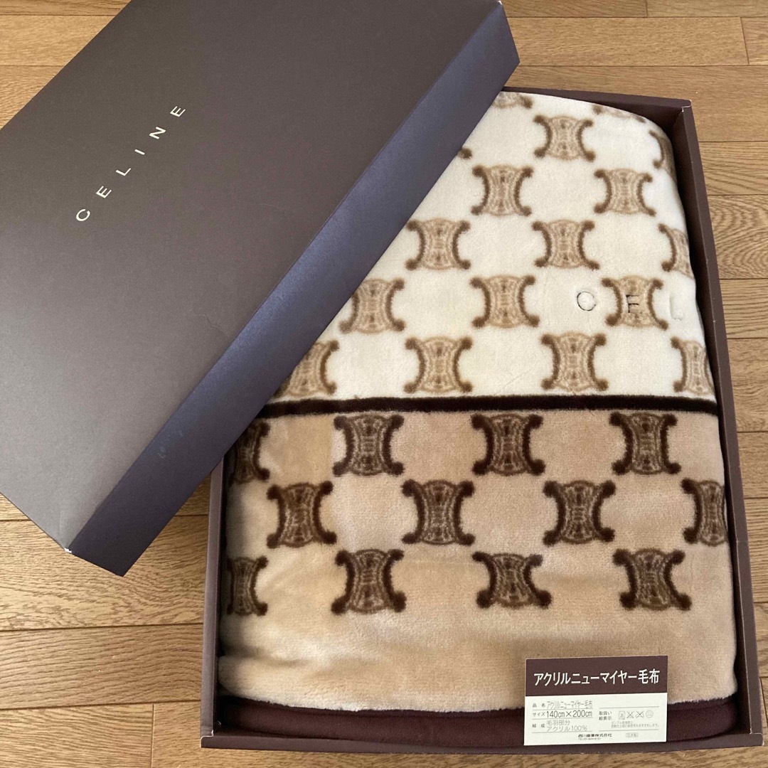 celine - 【CELINE セリーヌ】新品アクリルニューマイヤー毛布の通販 celine - 【CELINE セリーヌ】新品アクリルニューマイヤー毛布の通販