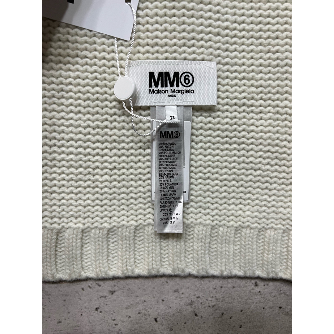 MM6(エムエムシックス)の新品　MM6 Meison Margiela キッズ　ロゴ　マフラー　ホワイト レディースのファッション小物(マフラー/ショール)の商品写真