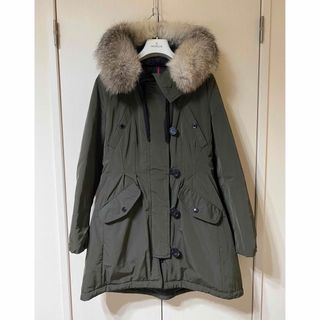 モンクレール(MONCLER)の MONCLER AREDHELロングダウンコート　カーキ　SIZE 2(ダウンコート)