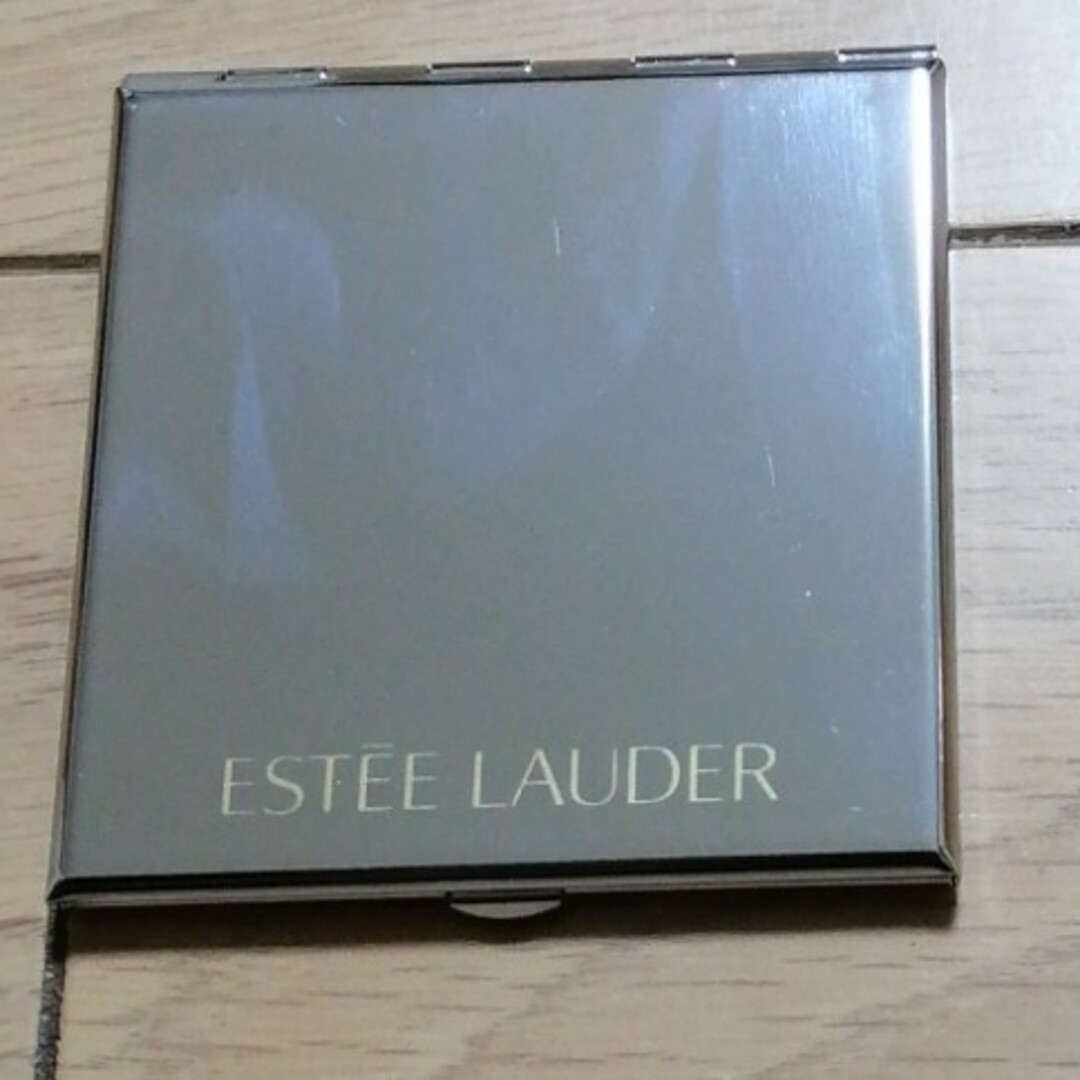 Estee Lauder(エスティローダー)のESTEE LAUDER コンパクトミラー コスメ/美容のメイク道具/ケアグッズ(その他)の商品写真