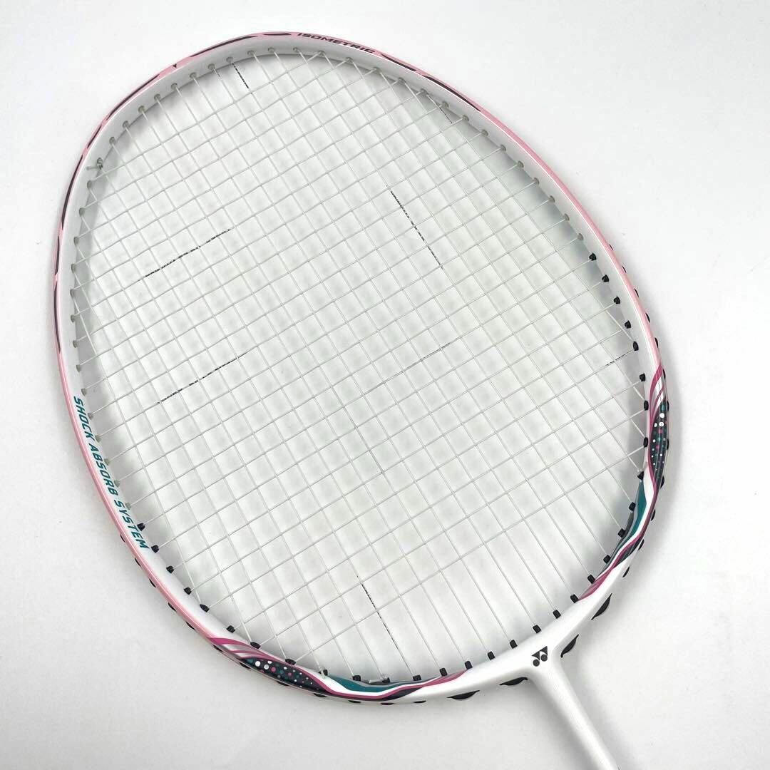 YONEX(ヨネックス)の【美品】 YONEX ヨネックス NANORAY 250 ピンク スポーツ/アウトドアのスポーツ/アウトドア その他(バドミントン)の商品写真